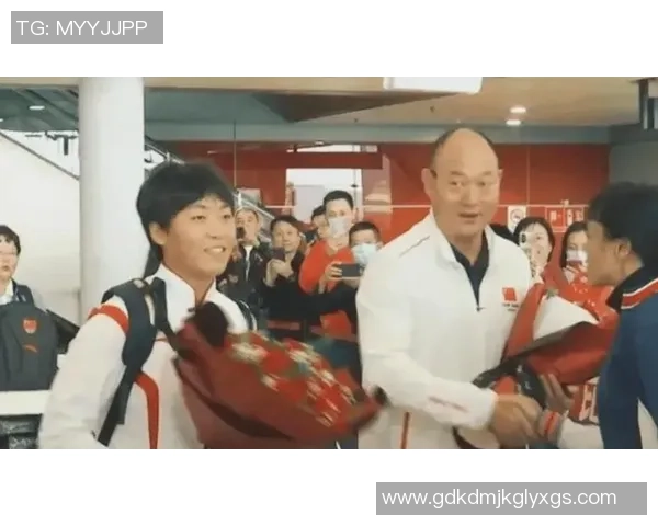 亚运3金王告发领导贪污受贿！被勒索15万奖金，屡遭体罚+下跪谩骂